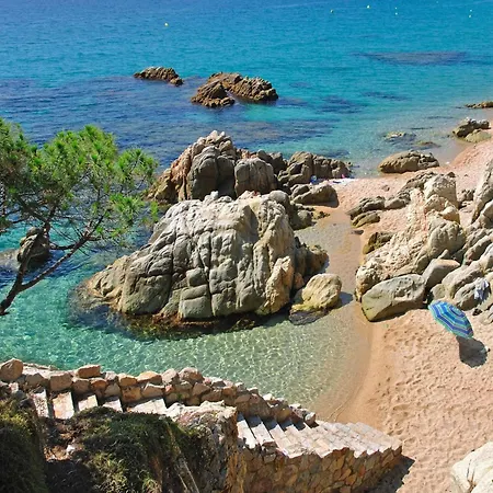 In Lloret Near Lloret Льорет-де-Мар