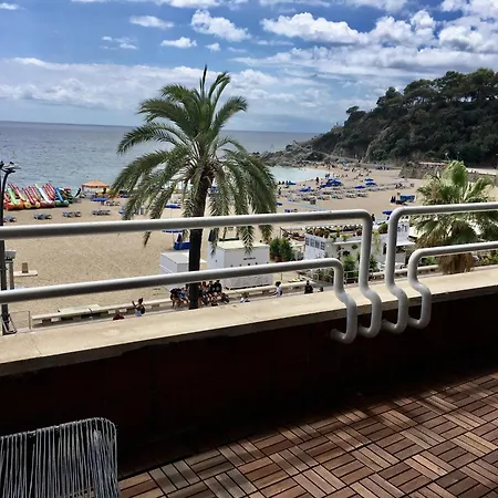 In Lloret Near Lloret Appartamento *