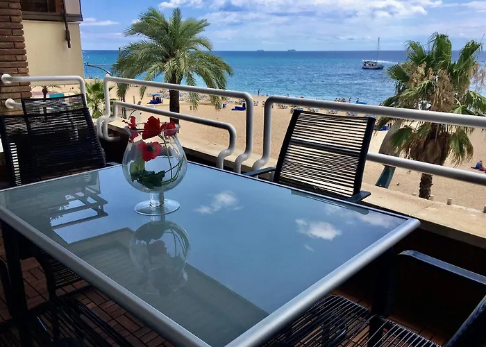 In Lloret Near Lloret Appartamento *